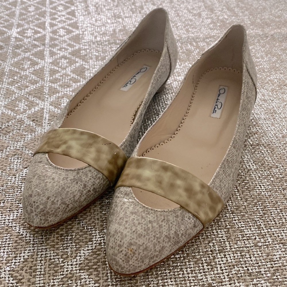 Oscar De la Renta marble grey flats 39